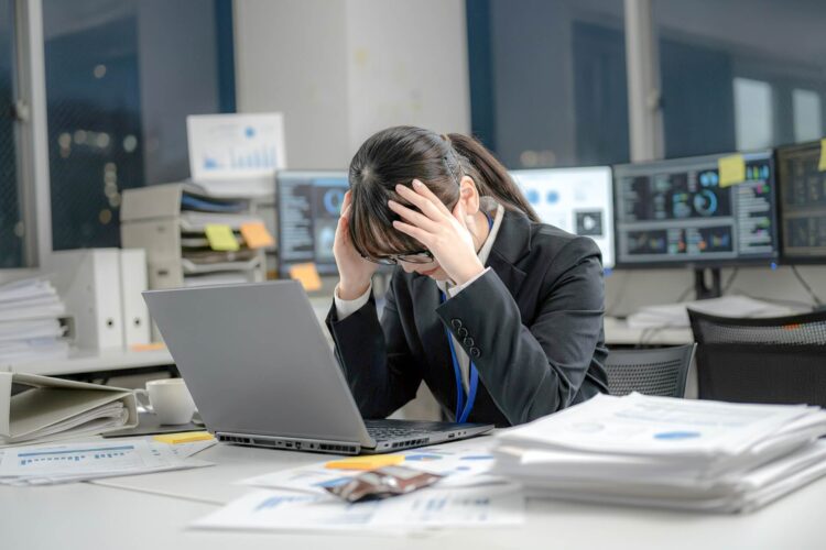 紙業務が生む現場の課題